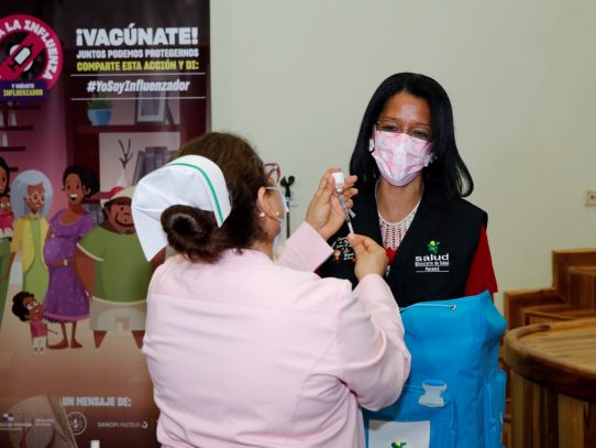 Las 14 regiones de Salud del país ya tienen las vacunas contra la influenza