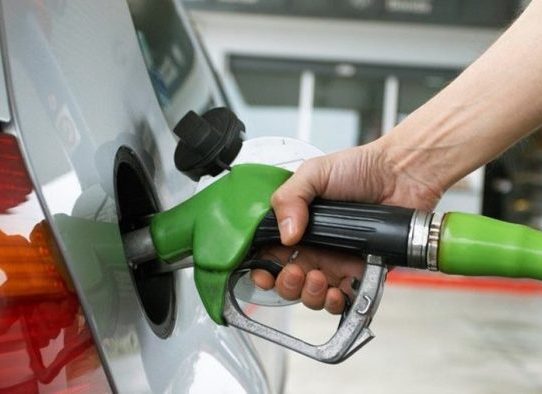 El viernes aumentan precios de la gasolina y el diésel