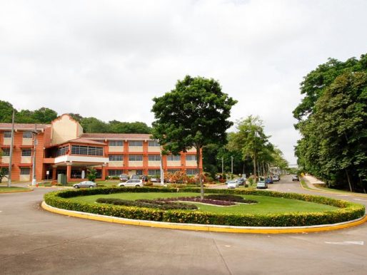 Mulino anuncia acuerdo con la UTP para construir residencias estudiantiles