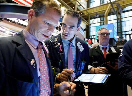 Wall Street cerró con pérdidas y el Dow Jones bajó un 0,24 %