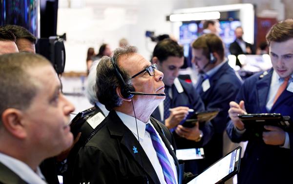 Wall Street cerró con ganancias y nuevos máximos en S&P 500 y Nasdaq
