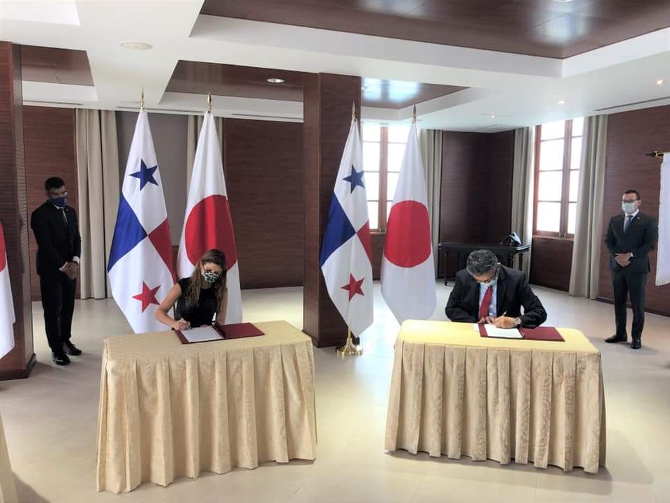 Embajada de Japón donó equipos médicos a Panamá