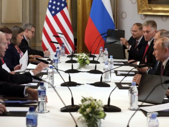 Rusia y EE.UU. acordaron regreso de sus embajadores respectivos