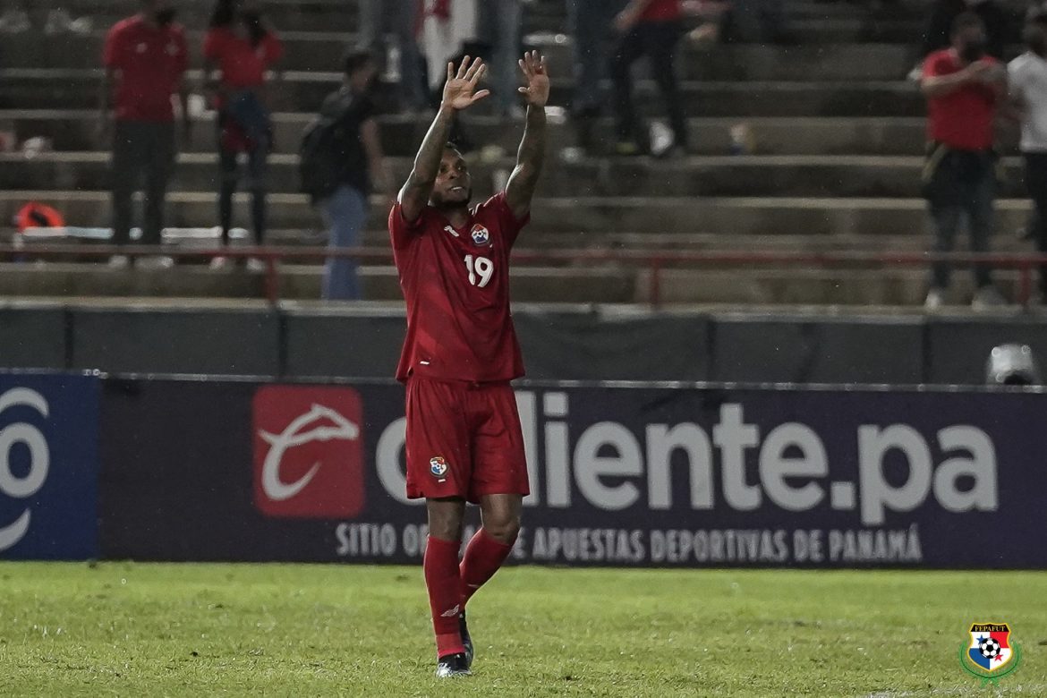 Panamá vence 2-1 a Curazao en la ida de las eliminatorias de Concacaf