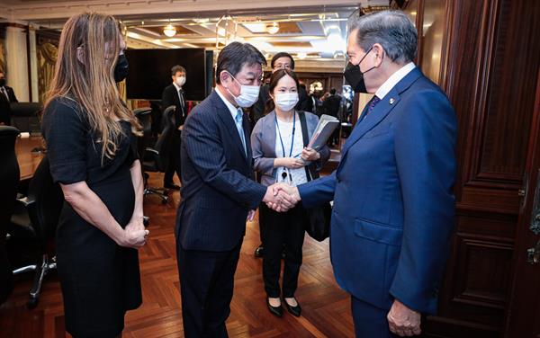Panamá y Japón acuerdan fortalecer las relaciones comerciales bilaterales