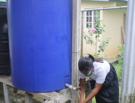 Dotarán de tanques de reserva de agua a centros escolares