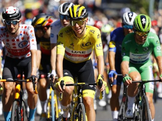 Pogacar gana tercera etapa de Vuelta a Eslovenia y se pone líder