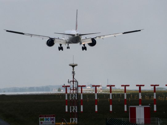 Tráfico aéreo internacional "decepcionante" antes del verano, según las aerolíneas