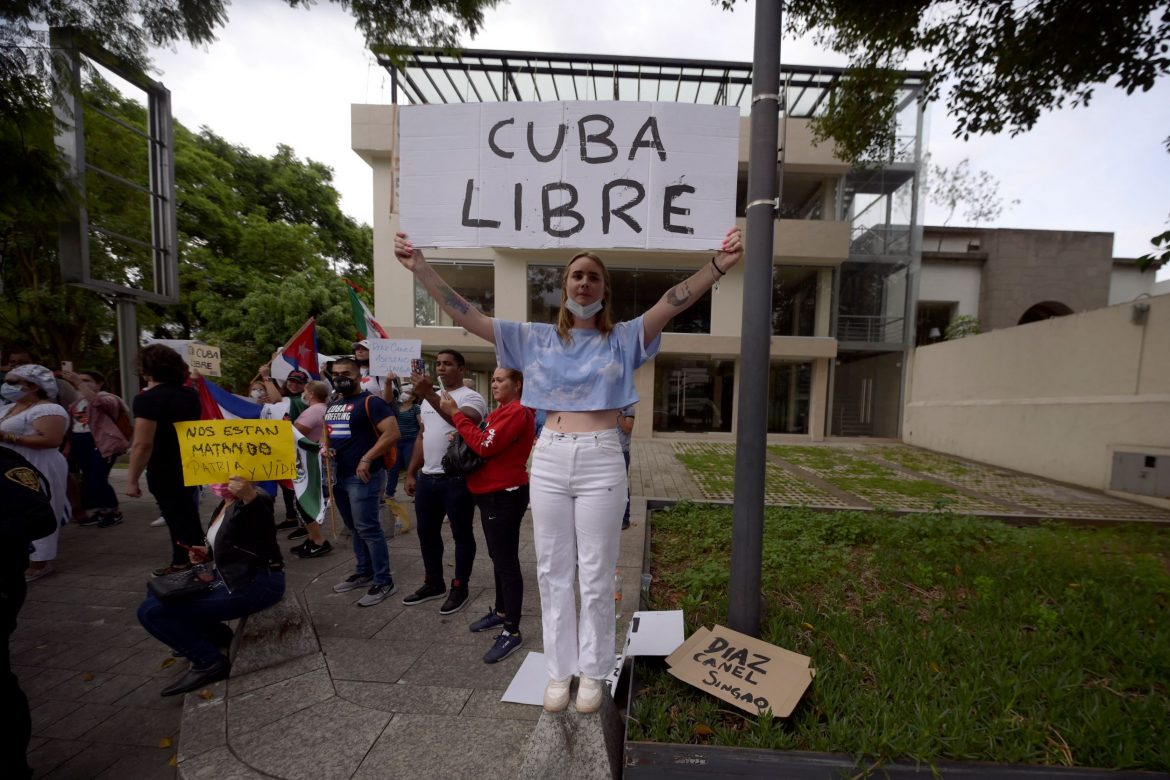 Cuba acusa a EE.UU. de intentos de "desestabilización" con marcha opositora