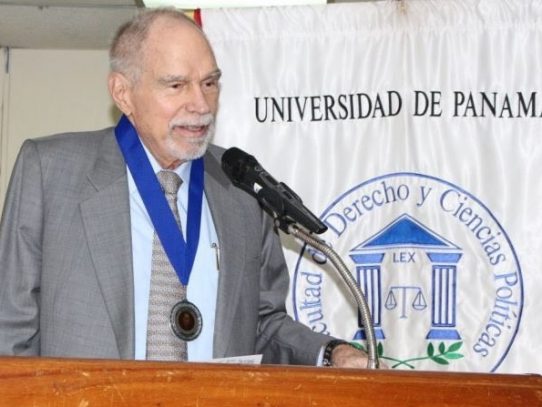 Falleció el abogado panameño Eduardo Morgan González