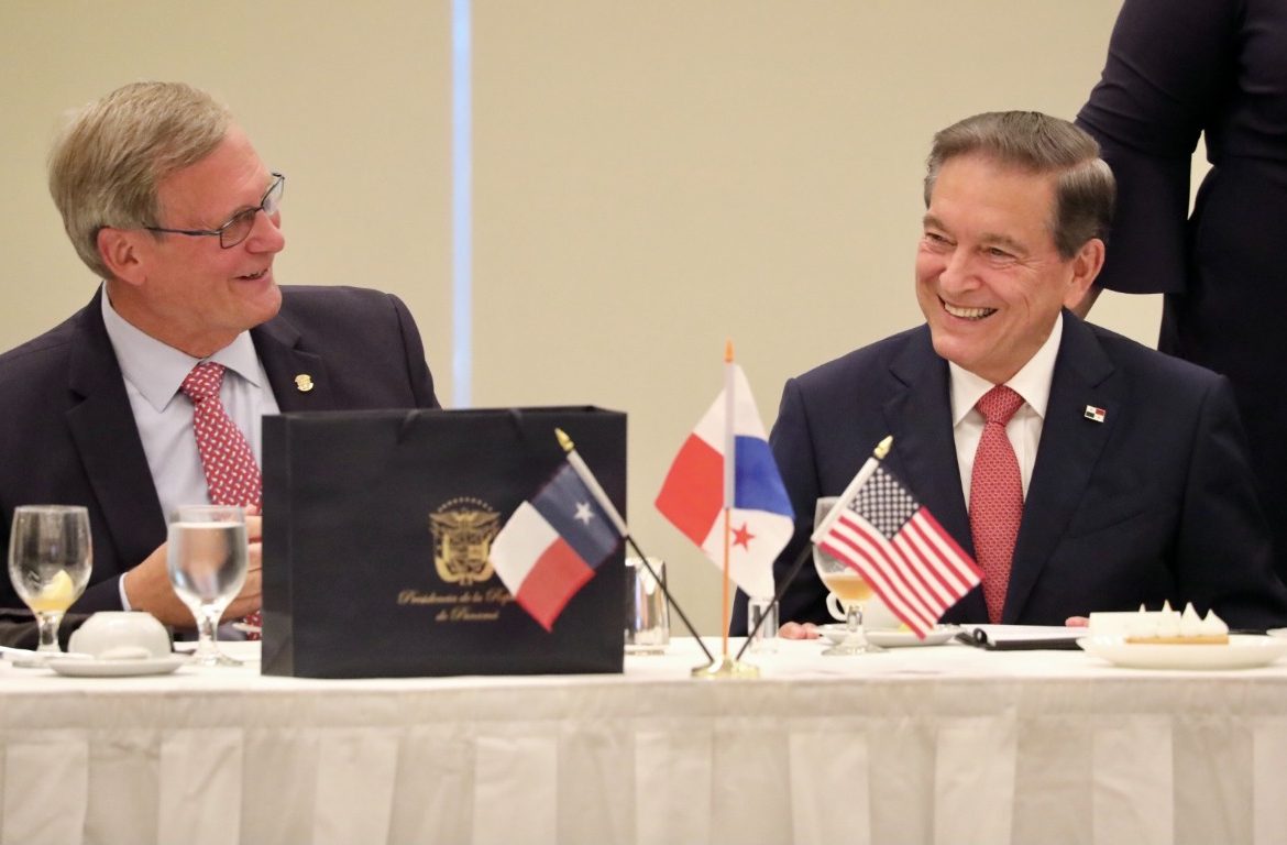 Panamá firmó memorando con Energy Transfer