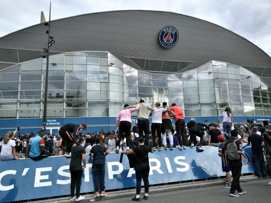 Francia denuncia "fraude masivo" de "entradas falsas" en la final de la Champions