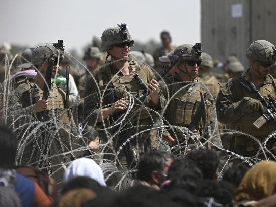 EE.UU. y sus aliados corren contra el reloj en su caótica evacuación en Kabul