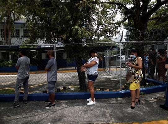 Arrancó vacunación gratuita contra covid en hospitales privados de Panamá