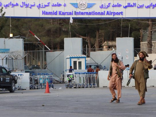 La embajada de EE.UU. en Kabul avisó de "amenazas creíbles" en el aeropuerto