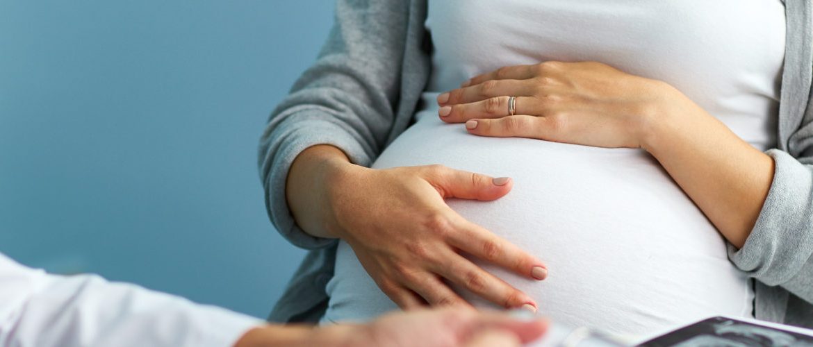 ¿Existe diferencia entre un embarazo natural y uno asistido?