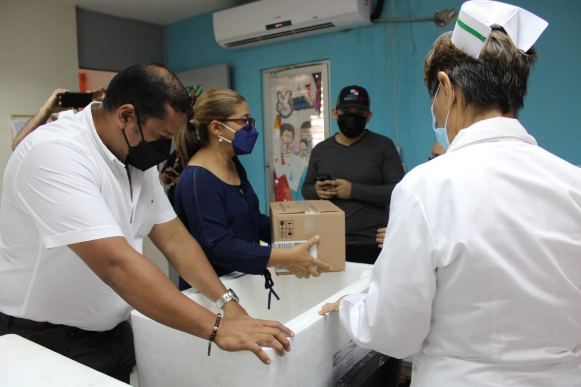Llegan a Veraguas 68,220 dosis de vacunas contra la Covid-19