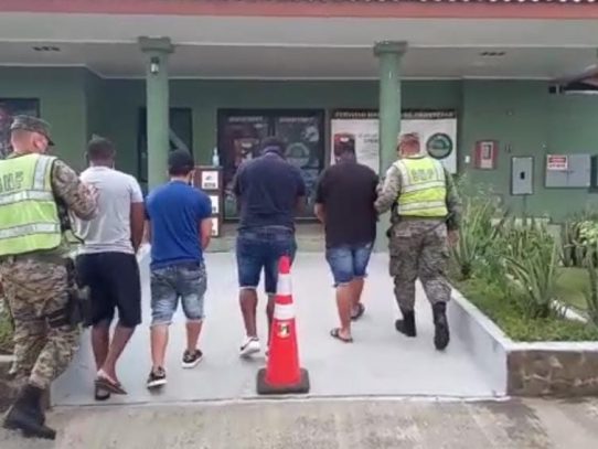 Senafront aprehendió a tres extranjeros en puesto de control de Agua Fría, Darién