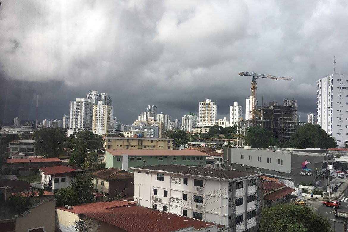 Aviso de vigilancia por lluvias y tormentas por paso de Onda Tropical #37