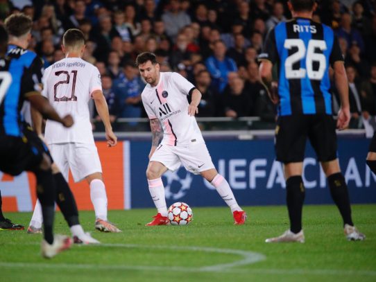 Messi debuta como titular en el PSG con 1-1 en Brujas en Champions