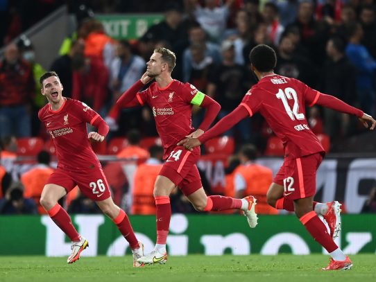 Liverpool busca consolidar segunda plaza mientras espera tropiezo del City