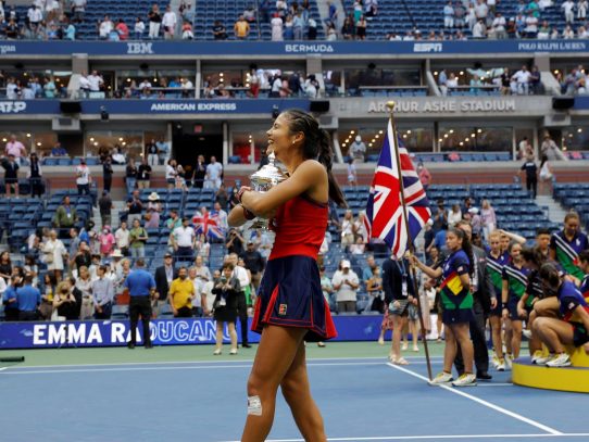 Raducanu se une a la legendaria Wade como la nueva figura del tenis británico