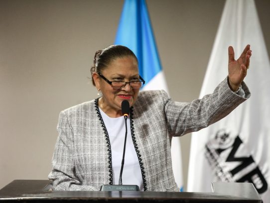 EE.UU. prohíbe ingreso a fiscal de Guatemala y a cinco magistrados de El Salvador