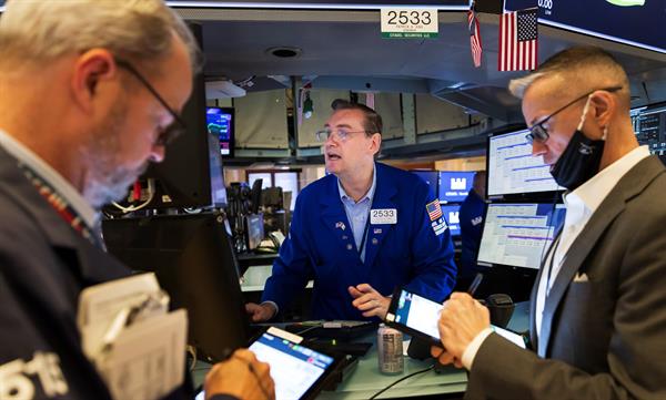 Wall Street abrió mixto y el Dow Jones sube 0,23 % por datos económicos