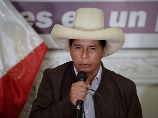 El Consejo de Estado pidió al presidente de Perú reunión urgente por inestabilidad política