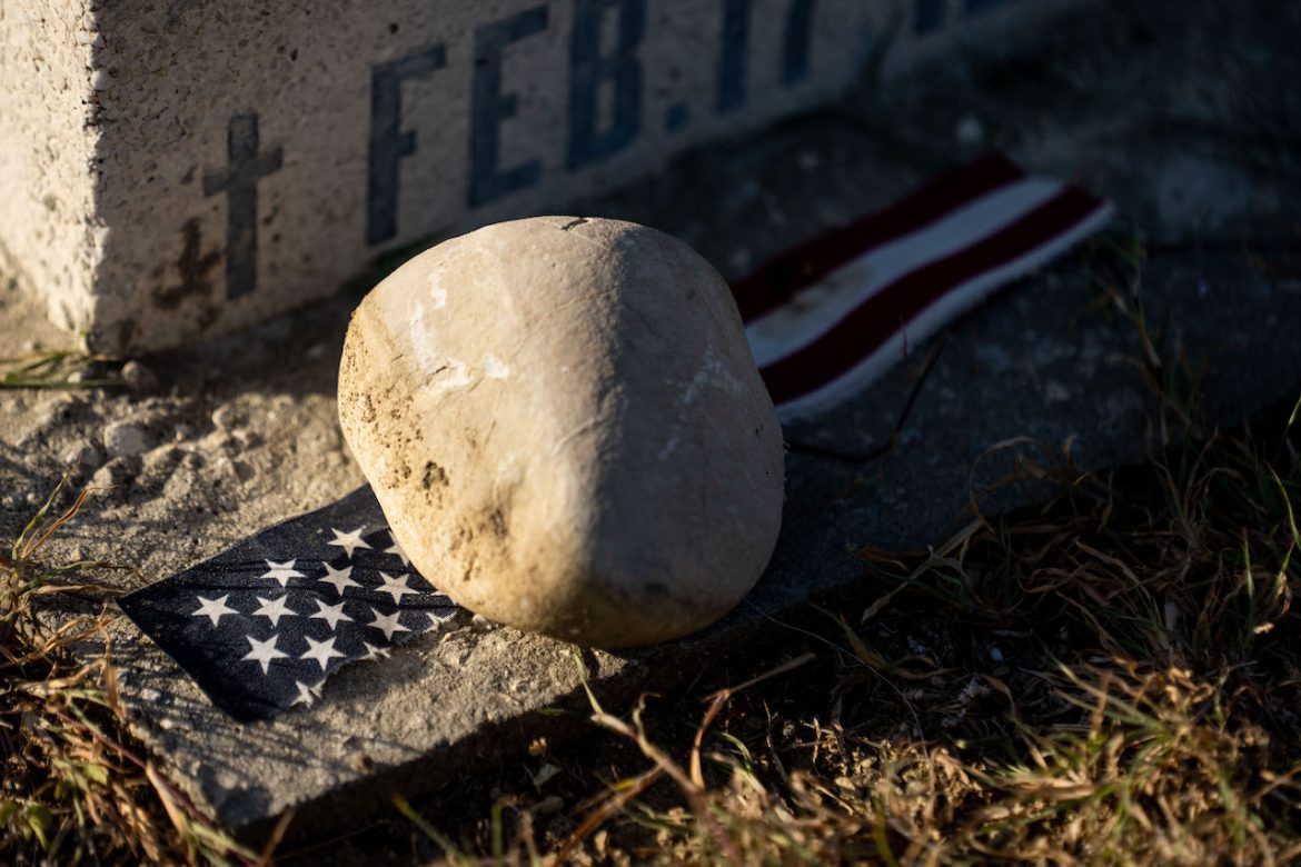 Las personas que están enterradas en el cementerio, de Guantánamo nunca encontraron el camino a casa