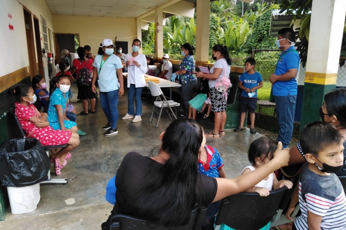 Personal de salud interviene Charco La Pava y comunidades aledañas por brote de leishmaniasis