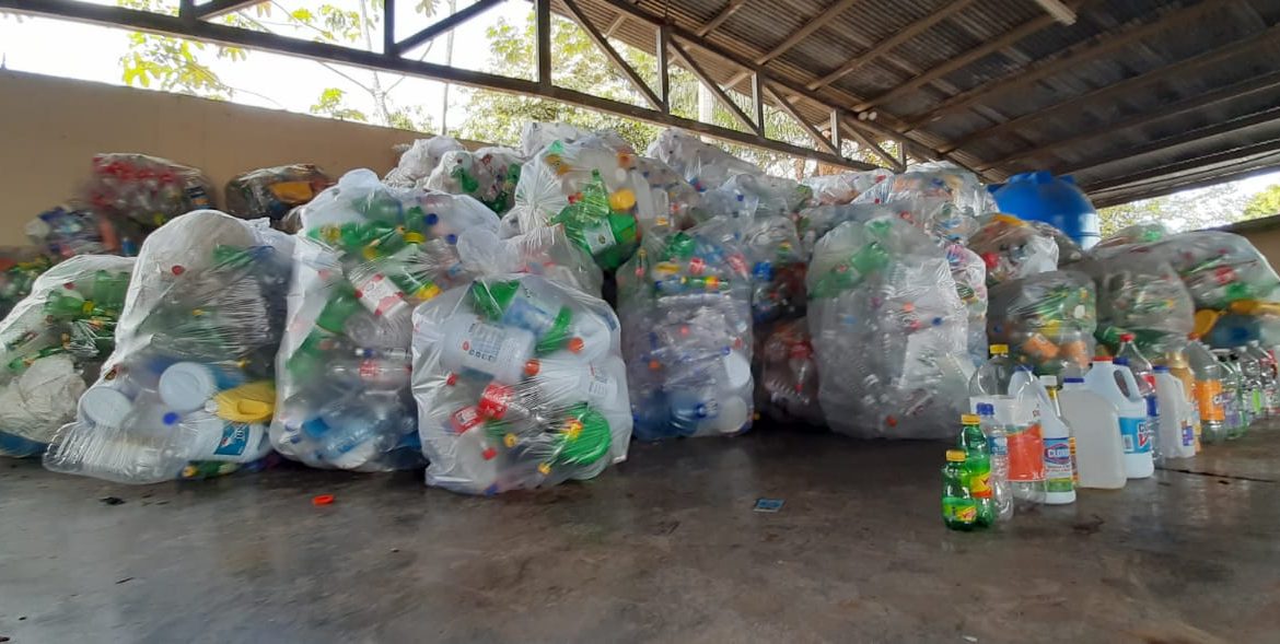 Más de un millón de botellas son recicladas por pedregaleños