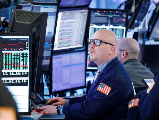 Wall Street abrió en verde y el Dow Jones sube un 0,40 % por el plan de infraestructura