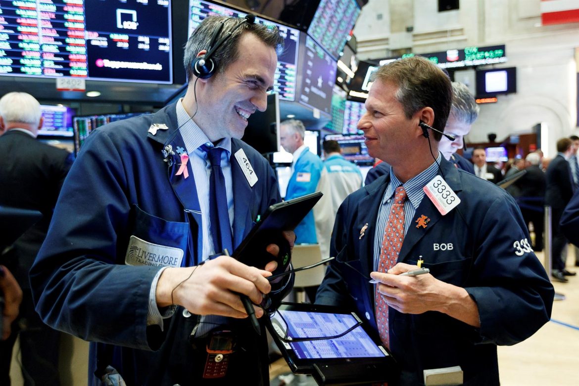 Wall Street cerró en verde y el Dow Jones subió un 0,68 % tras el discurso de Biden