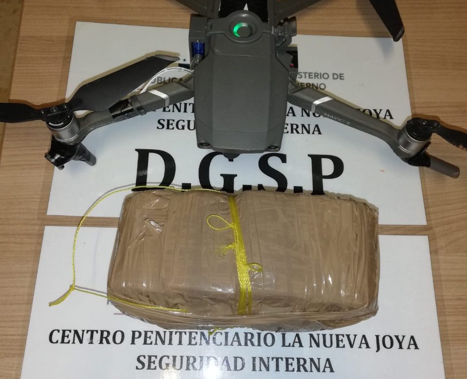Prohíben uso de drones en todos los centros penitenciarios del país