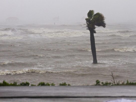 La tormenta tropical Wanda se fortalece en medio del Atlántico