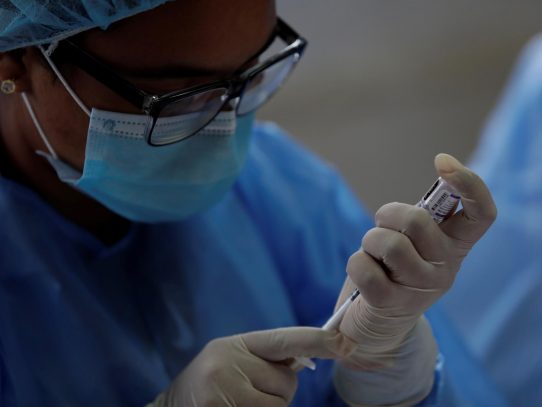 Panamá recibe un nuevo lote de 100.620 dosis de la vacuna Pfizer contra la covid-19