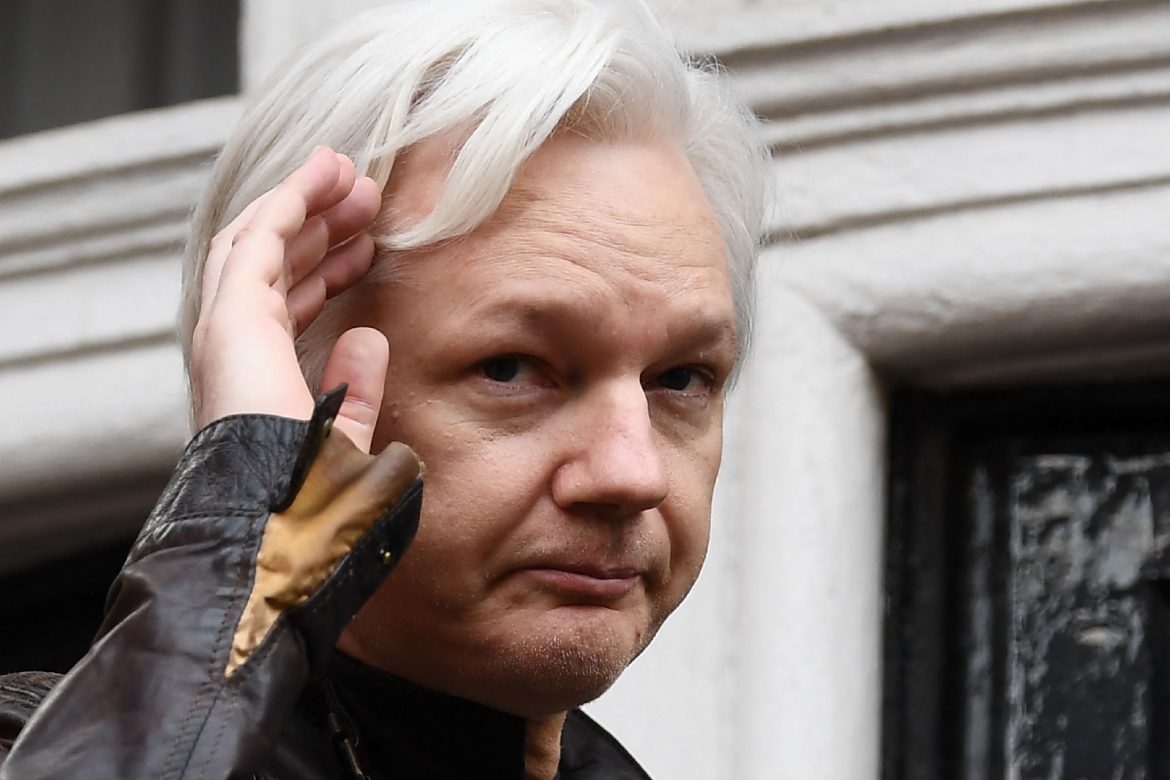 Julian Assange, paladín de la transparencia o narcisista irresponsable