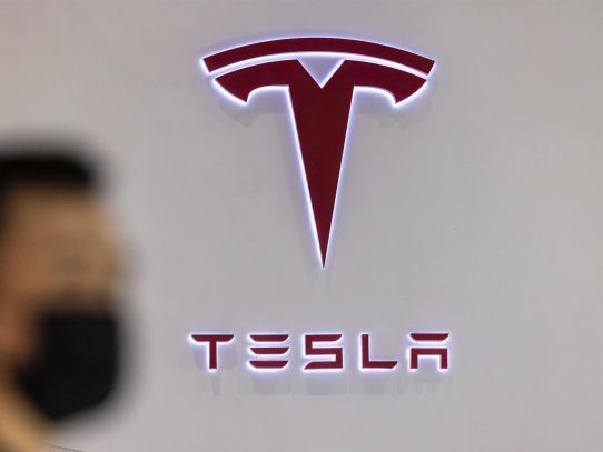 Tesla llamará a revisión 475.318 vehículos en EE.UU. por dos defectos