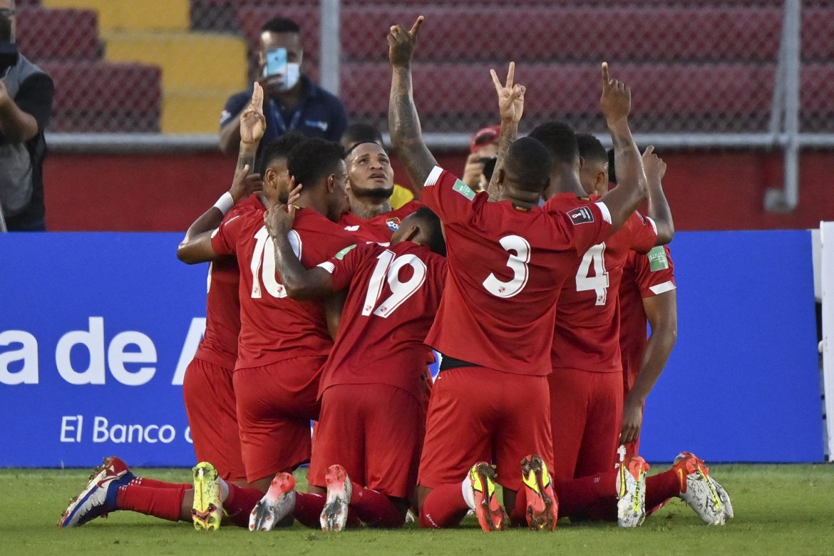 Panamá gana 3-2 a Jamaica en premundial de Concacaf para Catar-2022