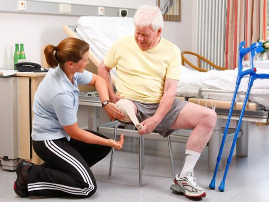 Ortesistas y protesistas logran ley que les da estabilidad en el ejercicio de la profesión