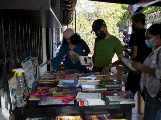 El Rincón de Fabi, el espacio cultural de intercambio de libros en Nicaragua