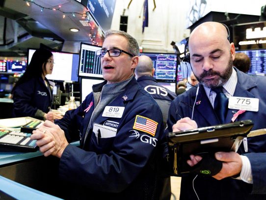 Wall Street abrió mixto y el Dow Jones bajó un 0,23 % en última sesión del mes