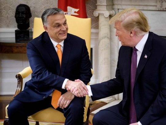 Trump llama a reelegir a Orban en las elecciones en Hungría