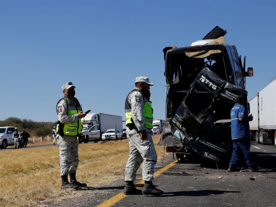 Accidente carretero deja al menos 12 muertos en oeste de México