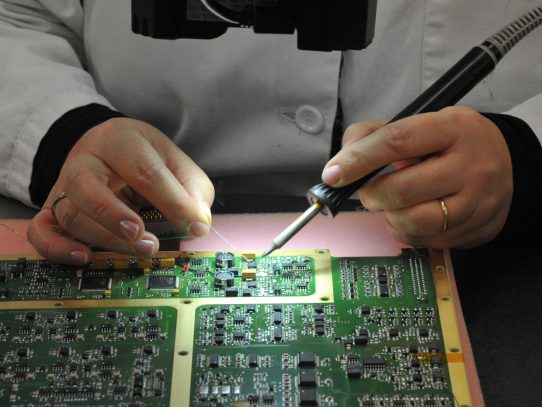 La UE prepara masivo plan de inversión en semiconductores