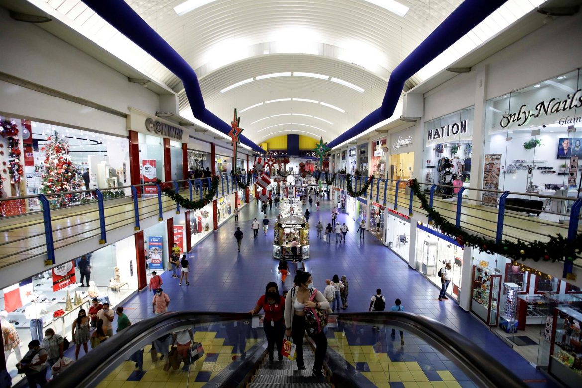 La confianza de los consumidores en Panamá cae arrastrada por la ola pandémica