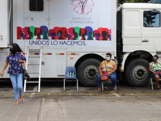 Más de 5 mil panameños atendidos en las clínicas móviles del Despacho de la Primera Dama