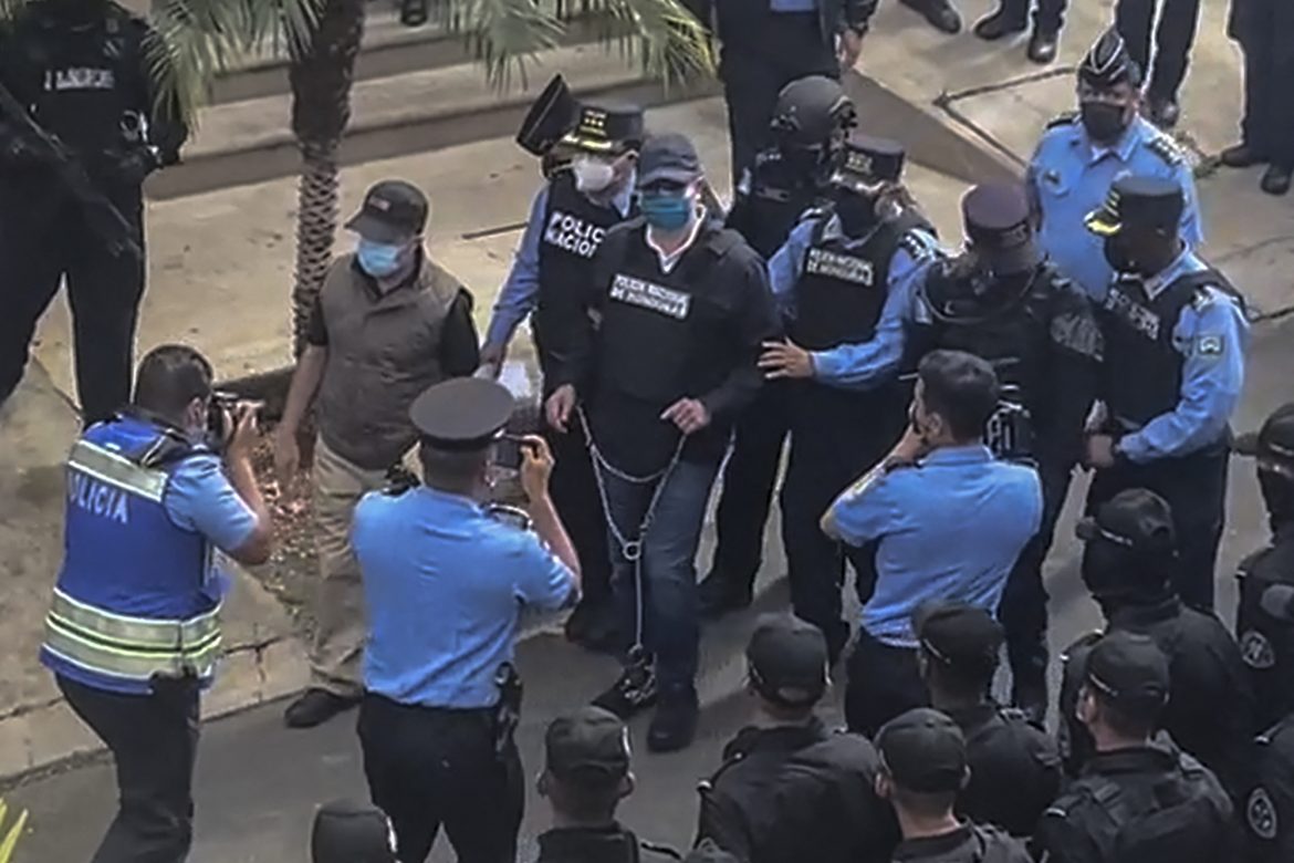 Justicia de Honduras rechaza pedido para evitar extradición de expresidente Hernández
