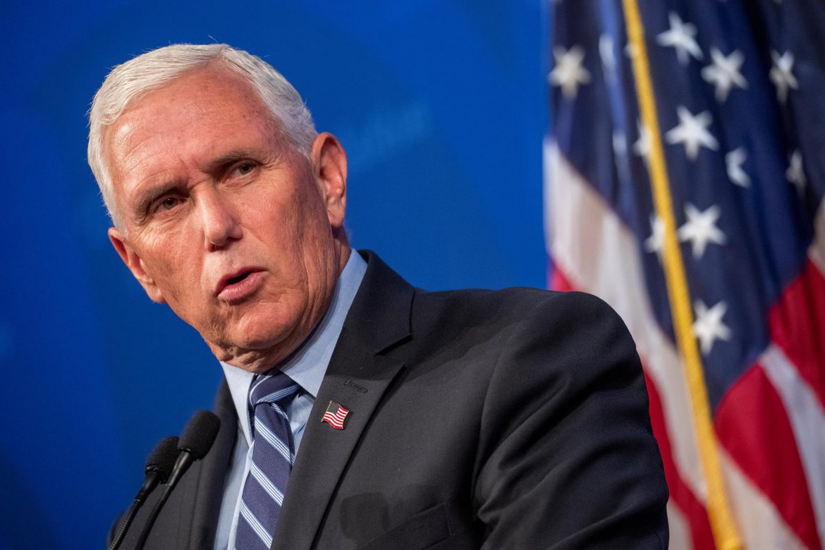 Pence refuta a un Trump "equivocado": Yo no podía anular las elecciones